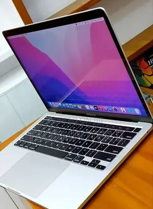 New Laptop Apple MacBook Pro M1 8GB Apple M1 Pro SSD 512GB