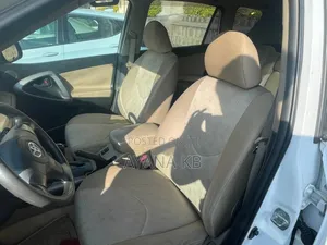 Toyota RAV4 2011 White