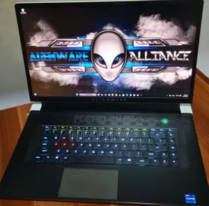 New Laptop Alienware M17x R2 16GB Intel Core I7 SSD 1T