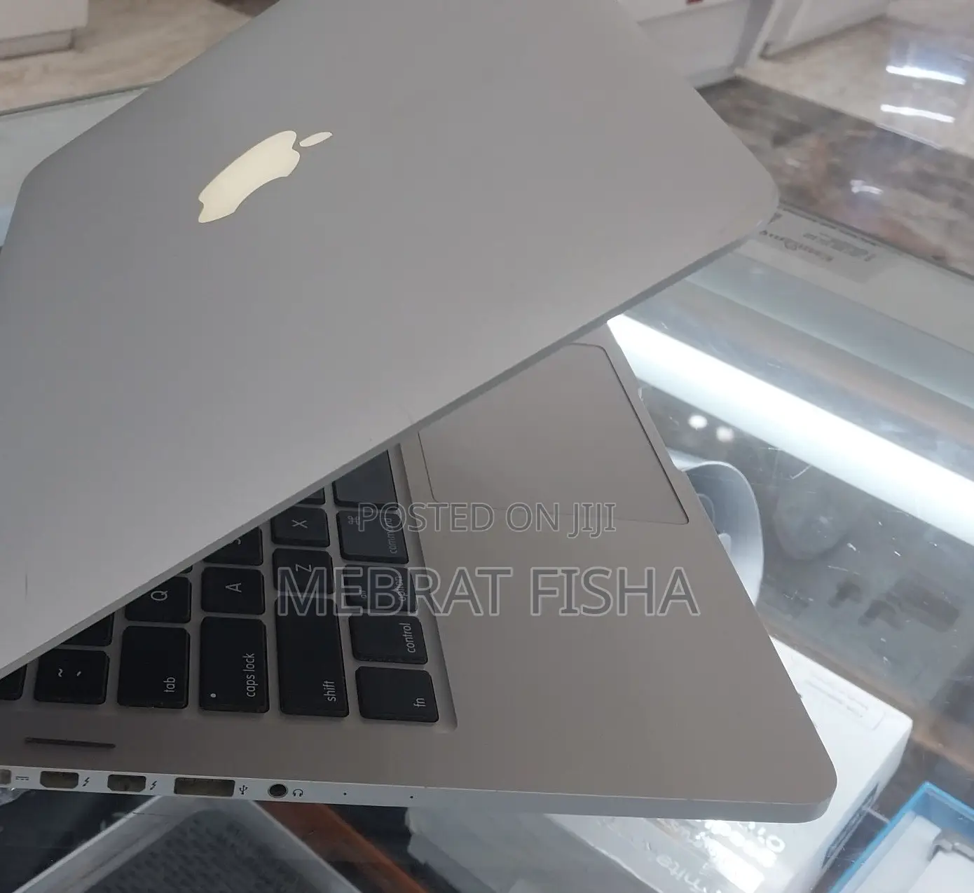 New Laptop Apple MacBook 2015 16GB Intel Core I5 SSD 512GB