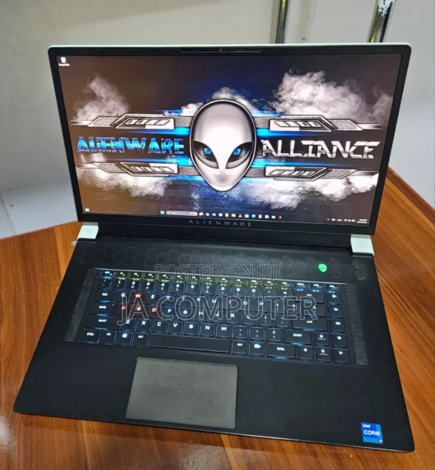 New Laptop Alienware M17x R2 16GB Intel Core I7 SSD 512GB