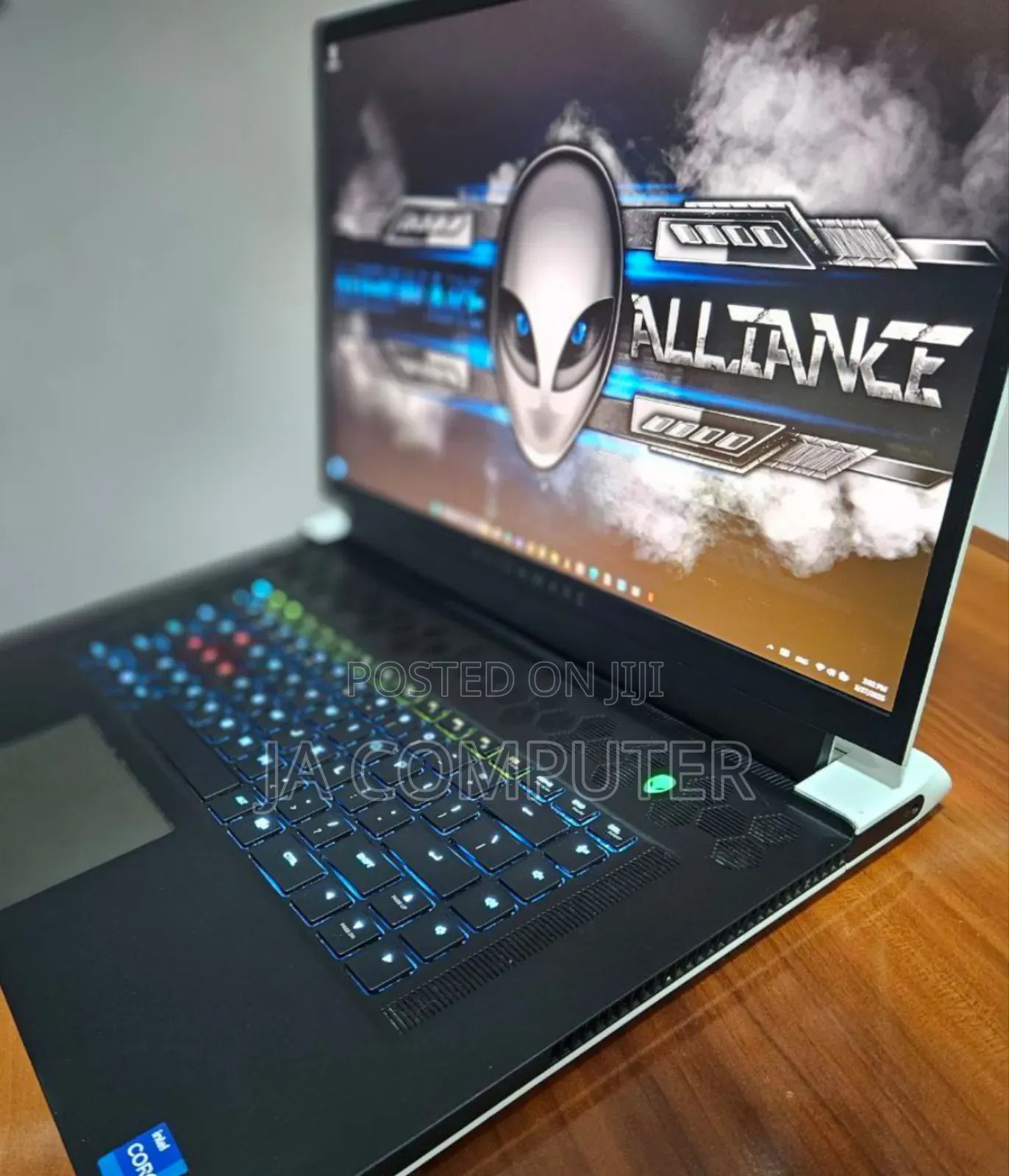 New Laptop Alienware M17x R2 16GB Intel Core I7 SSD 512GB