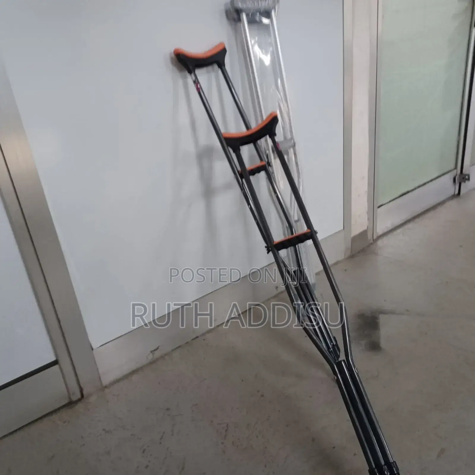 Crutches09crutches08crutches07crutches06crutches05crutches