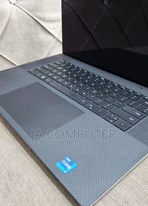 New Laptop Dell XPS 15 32GB Intel Core I7 SSD 1T