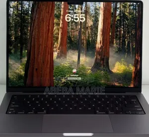 Photo - New Laptop Apple MacBook Pro 2020 M1 16GB Apple M1 Pro SSD 512GB