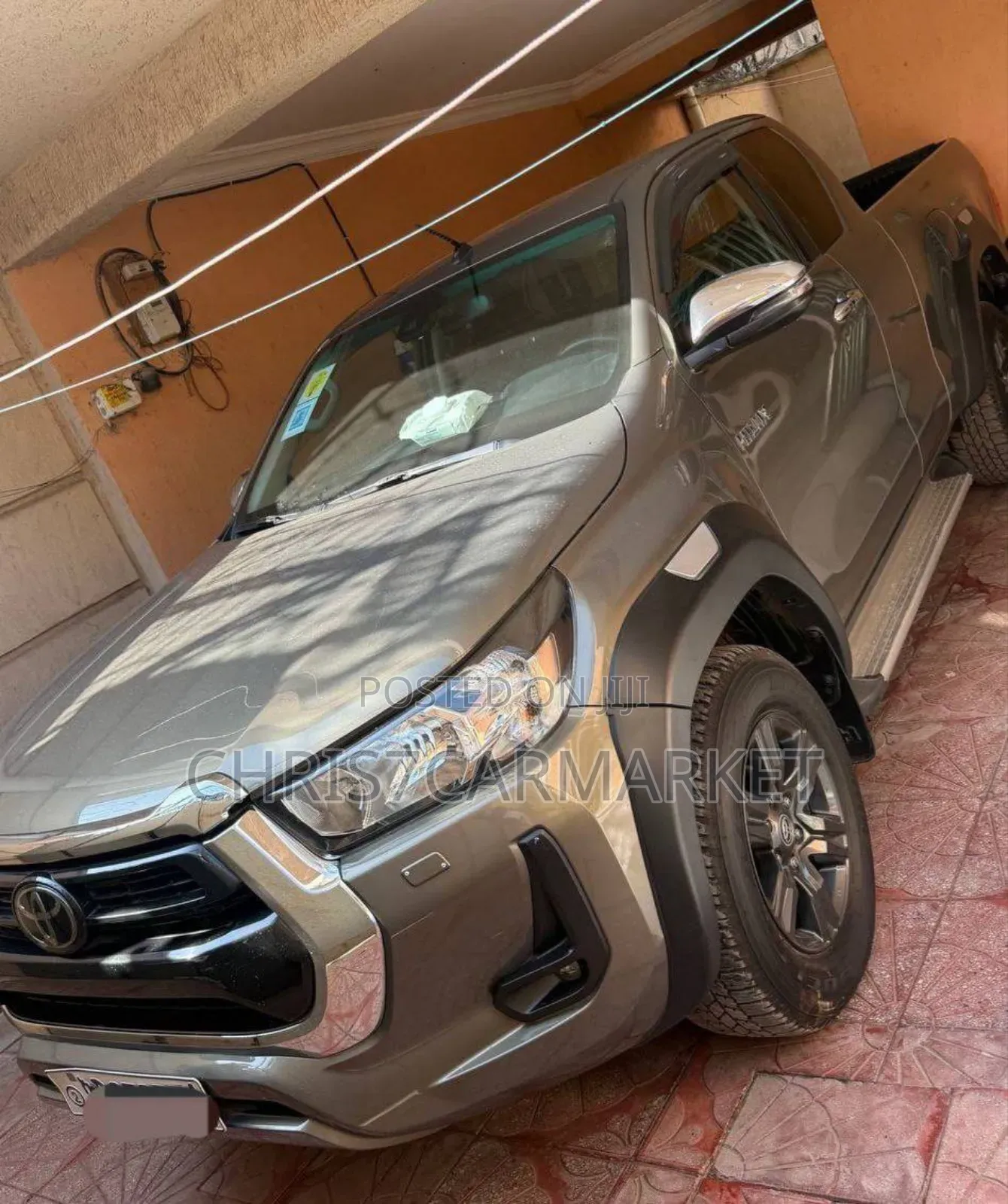 Toyota Hilux 2023 Gray