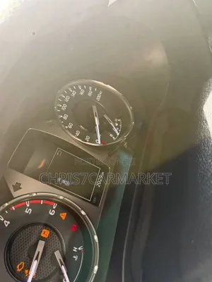 Toyota Hilux 2023 Gray