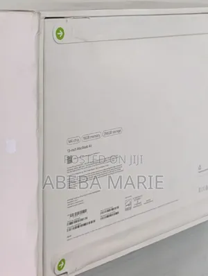 New Laptop Apple MacBook Air 16GB Apple M4 Pro SSD 256GB