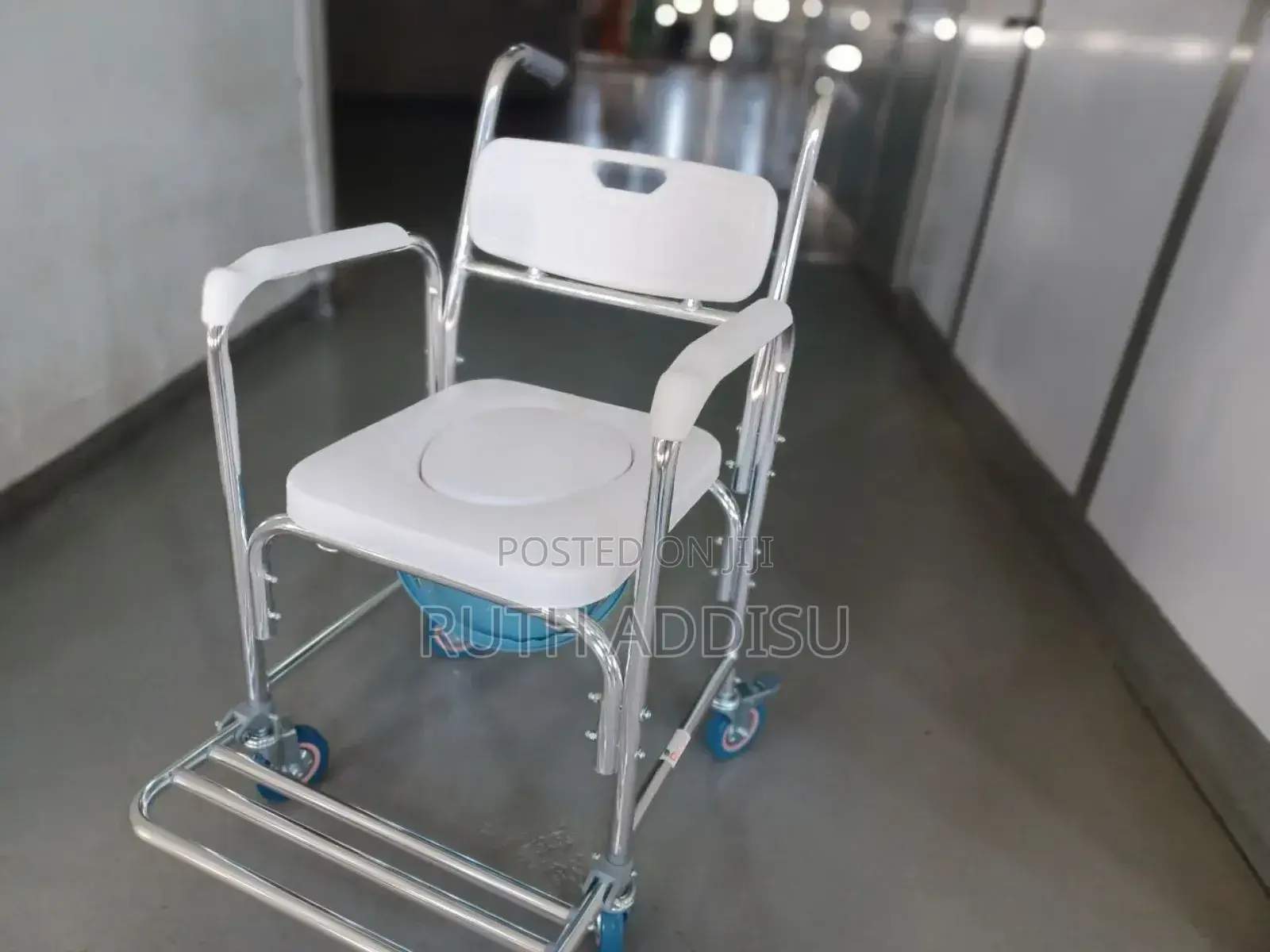 Commode Wheel Chair43commode Chair43with Wheel Commode Cbajr