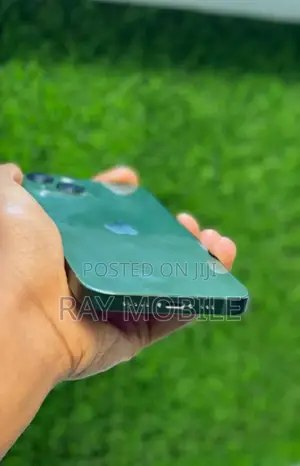 Apple iPhone 13 128 GB Green
