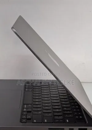 Photo - New Laptop Apple MacBook Pro M1 16GB Apple M1 Pro SSD 512GB