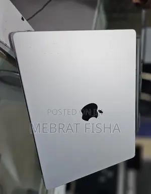 Photo - New Laptop Apple MacBook Pro 8GB Apple M3 SSD 512GB