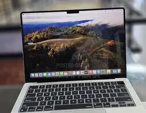 New Laptop Apple MacBook Pro 8GB Apple M3 SSD 512GB