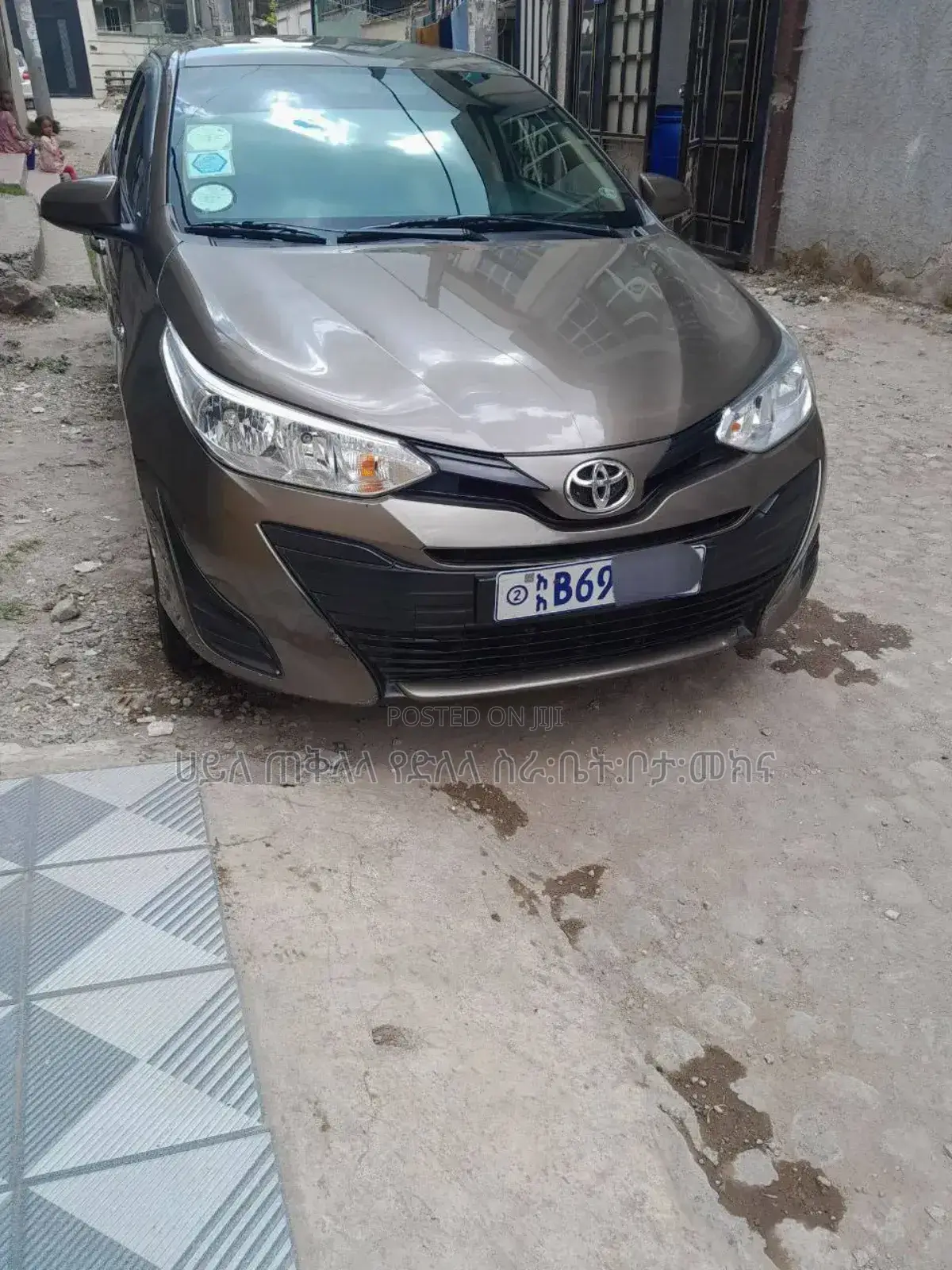 Toyota Yaris 2020 Pink