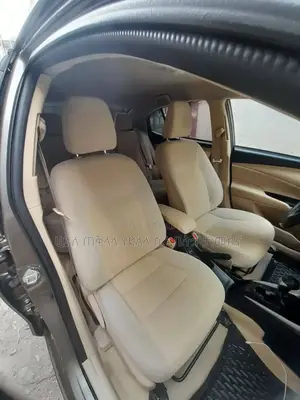 Toyota Yaris 2020 Pink