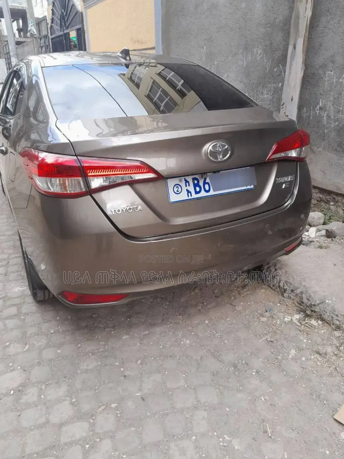 Toyota Yaris 2020 Pink