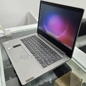 New Laptop Lenovo Ideapad 3 8GB Intel Core I5 SSD 256GB