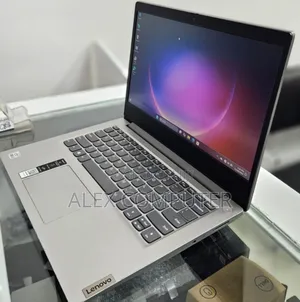 New Laptop Lenovo Ideapad 3 8GB Intel Core I5 SSD 256GB