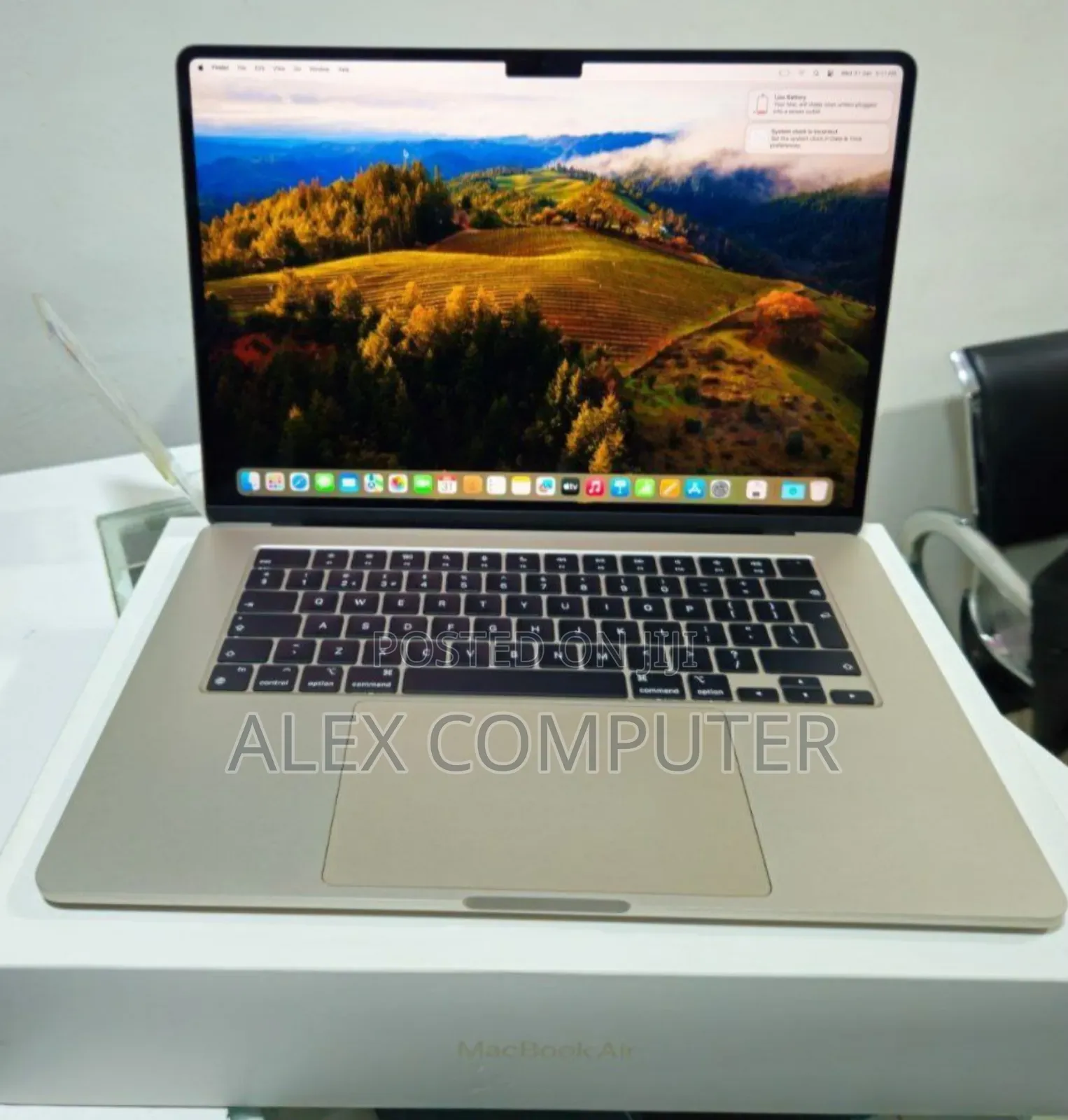New Laptop Apple MacBook Air 2022 M2 8GB Apple M2 SSD 256GB