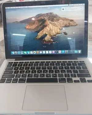 New Laptop Apple MacBook Pro M1 16GB Intel Core I5 SSD 512GB