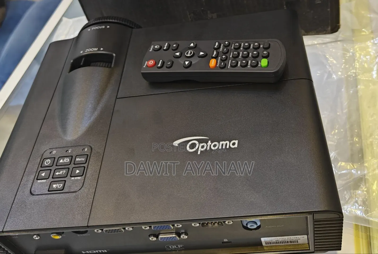 Projector Optoma