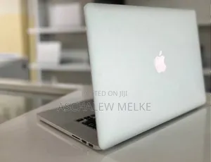 New Laptop Apple MacBook Pro 2015 16GB Intel Core I7 SSD 256GB