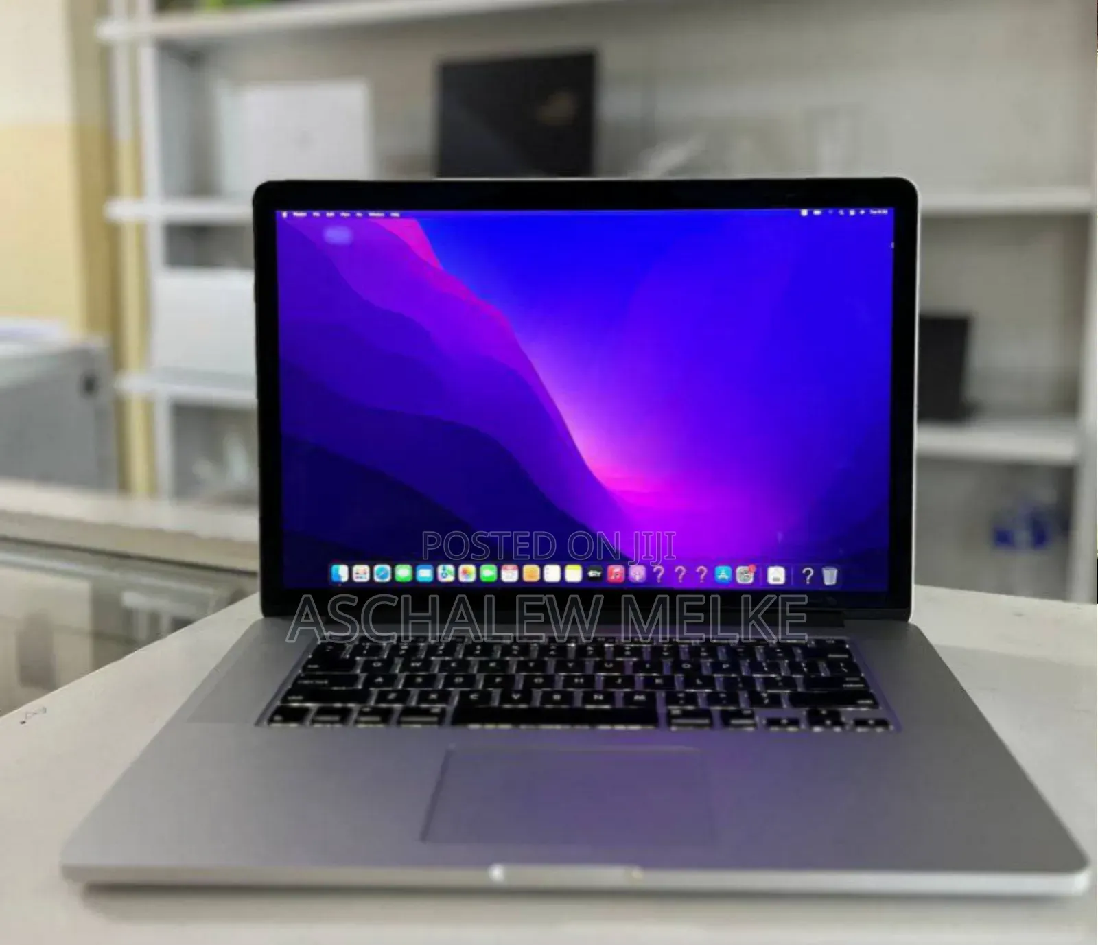 New Laptop Apple MacBook Pro 2015 16GB Intel Core I7 SSD 256GB