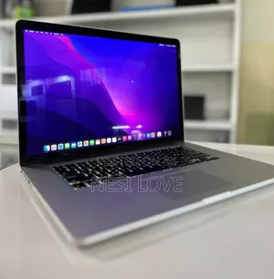 New Laptop Apple MacBook Pro 2017 16GB Intel Core I7 SSD 256GB