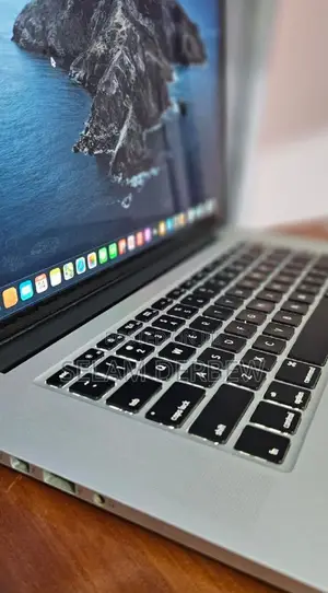 New Laptop Apple MacBook Pro 2014 16GB Intel Core I7 SSD 256GB