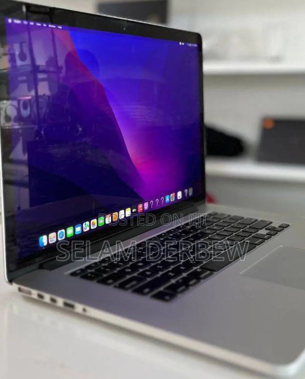 New Laptop Apple MacBook Pro 2015 16GB Intel Core I7 SSD 256GB