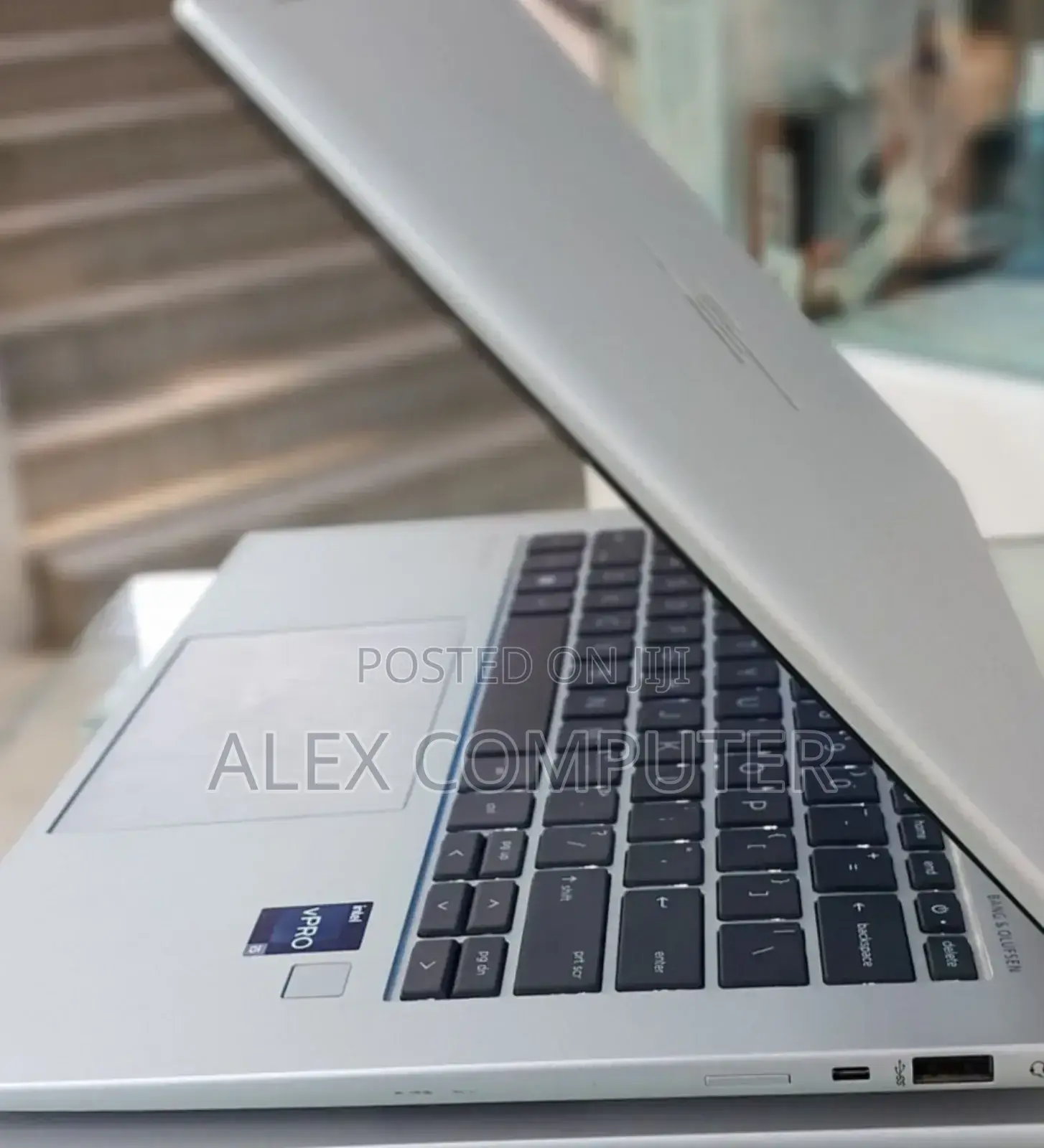 New Laptop HP EliteBook 840 G9 16GB Intel Core I5 SSD 512GB