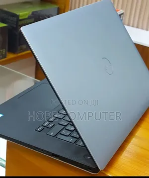 New Laptop Dell Precision 5540 32GB Intel Core I7 SSD 512GB