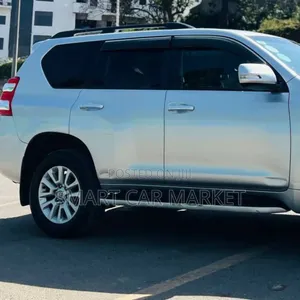 Toyota Land Cruiser 2016 Silver