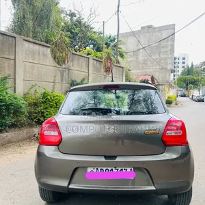 Suzuki Swift 2021 Gray