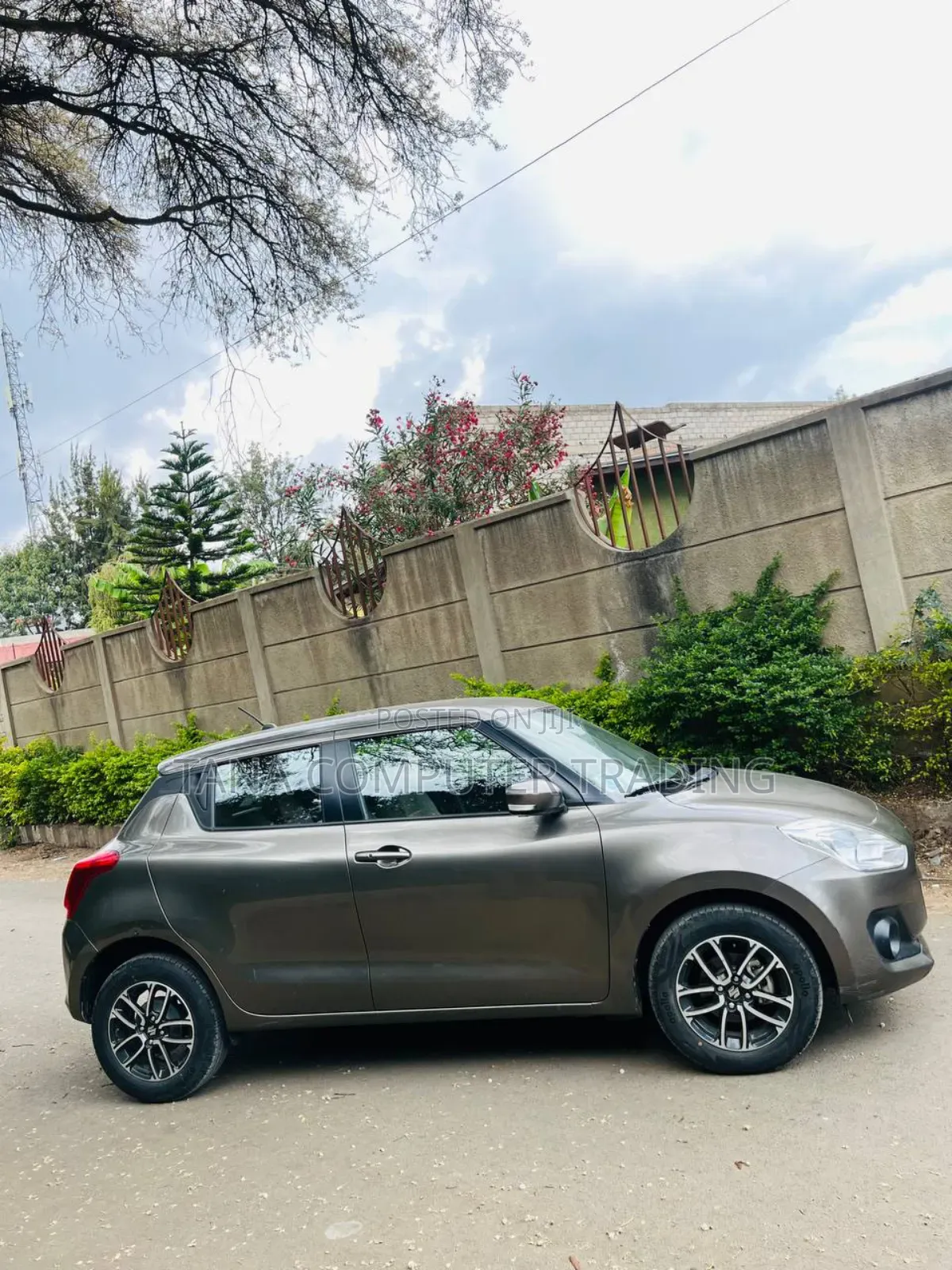 Suzuki Swift 2021 Gray
