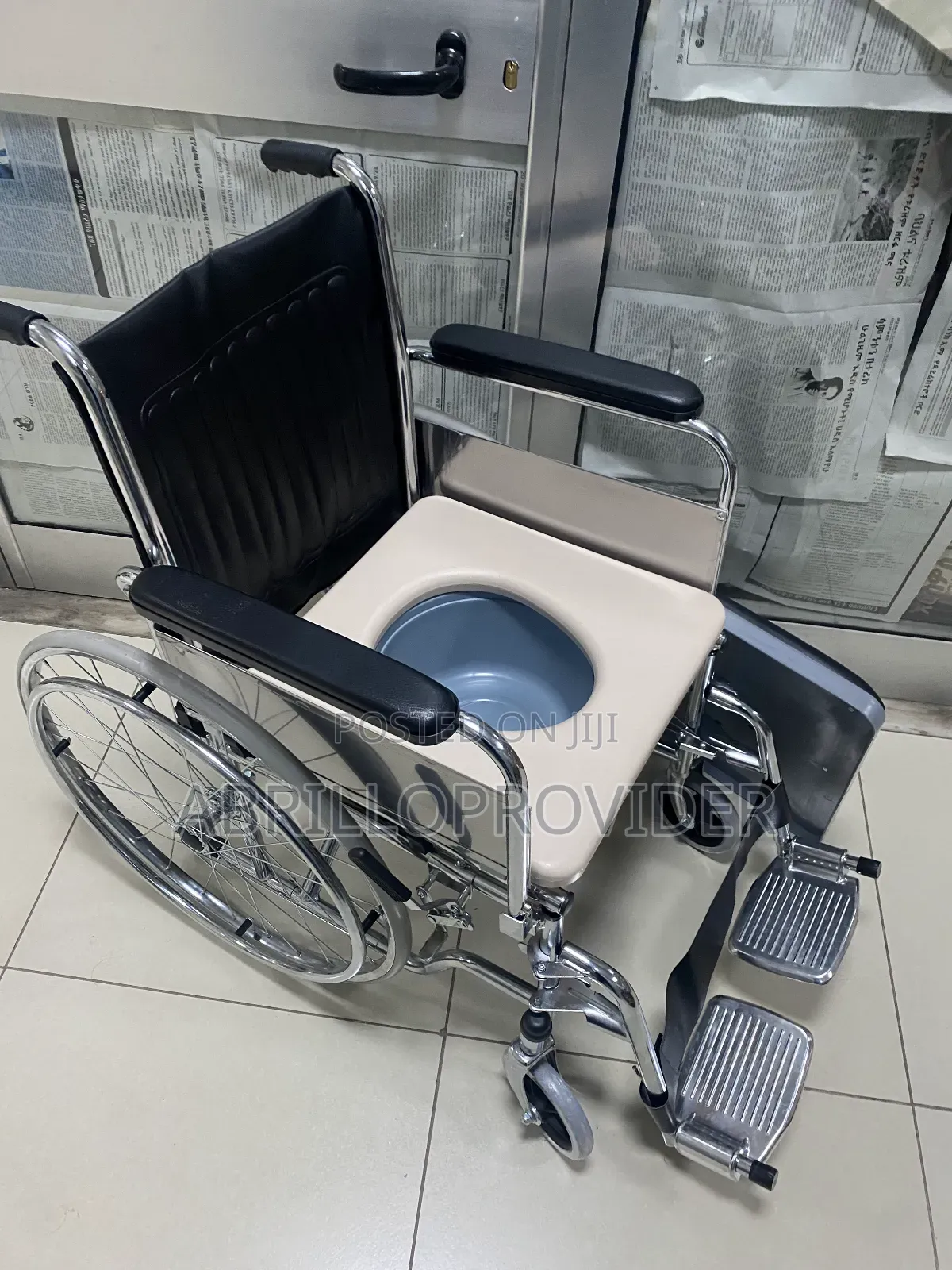 Toilet Wheelchair8wheelchair9wheelchair4wheelchair2wheelchai