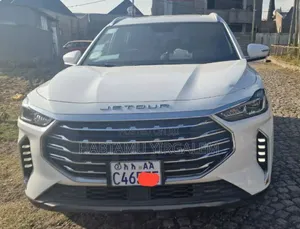 Photo - Jetour X70 Plus 2023 White