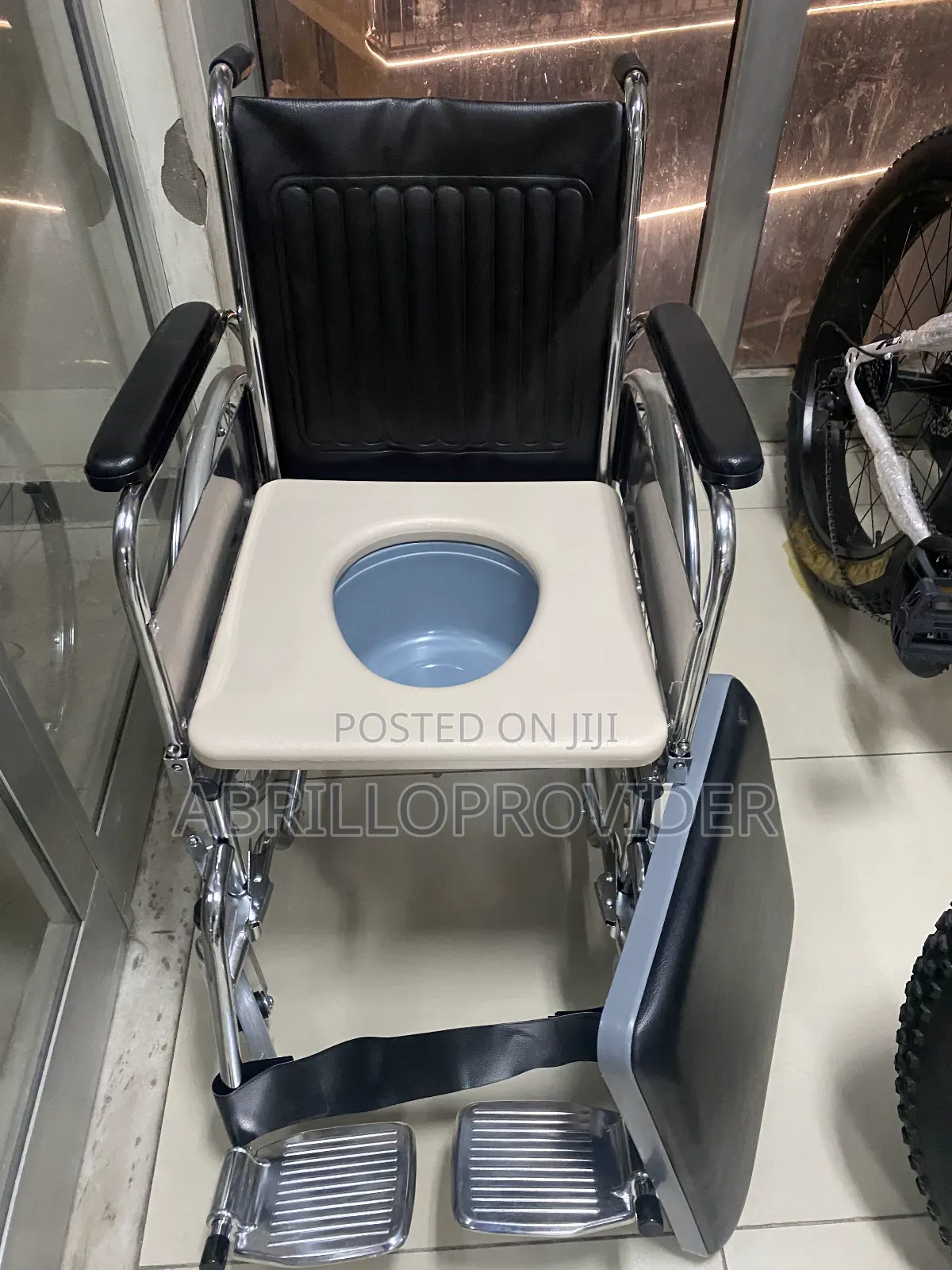 Toilet Wheelchair6wheelchair9wheelchair3wheelchair9wheelchai