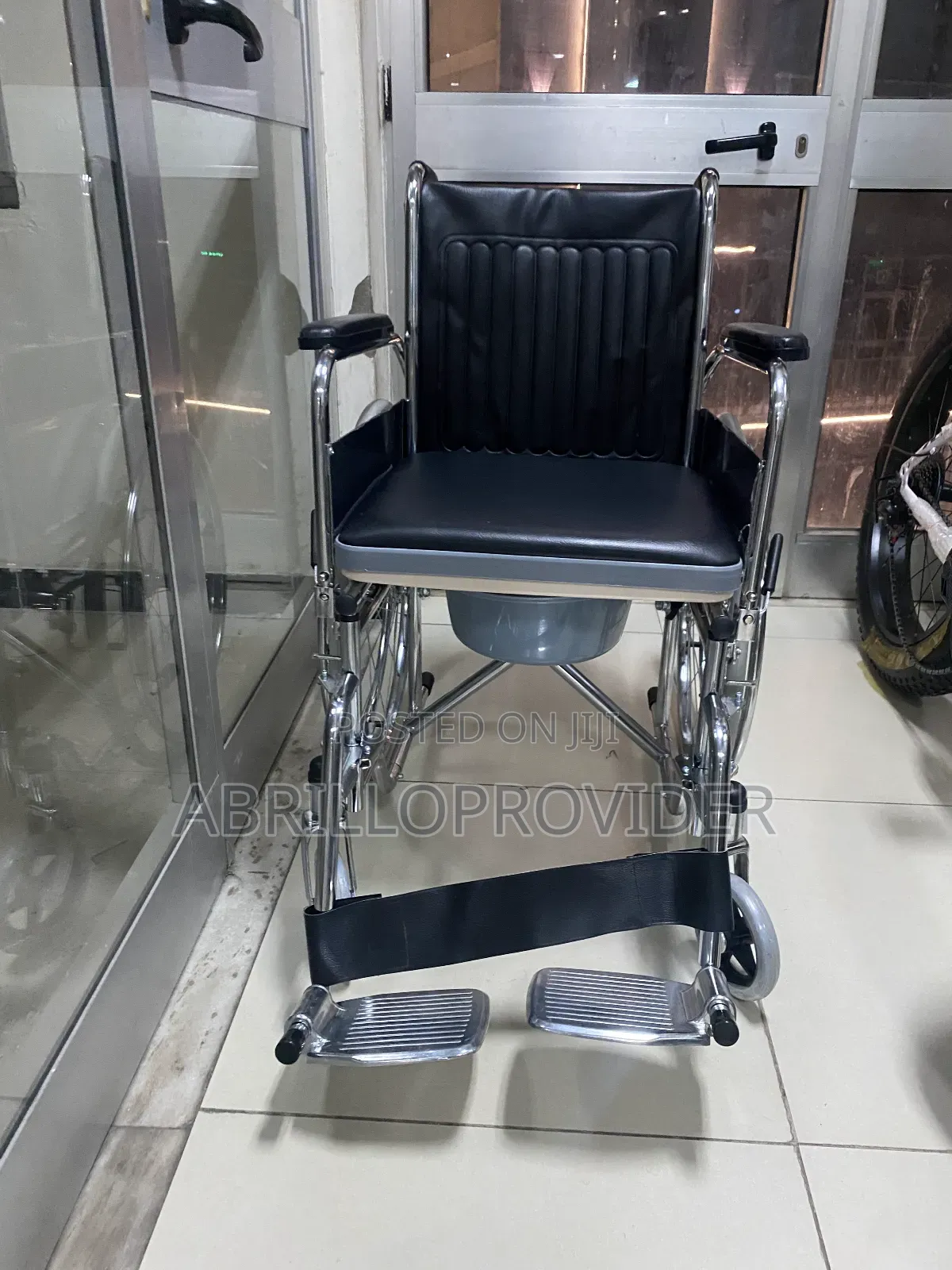 Toilet Wheelhair7wheelchair8wheelchair9wheelchair6wheelchair