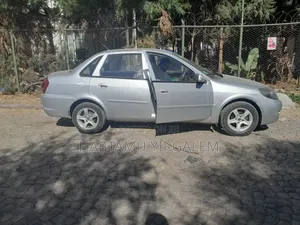 Lifan 520 2012 Silver