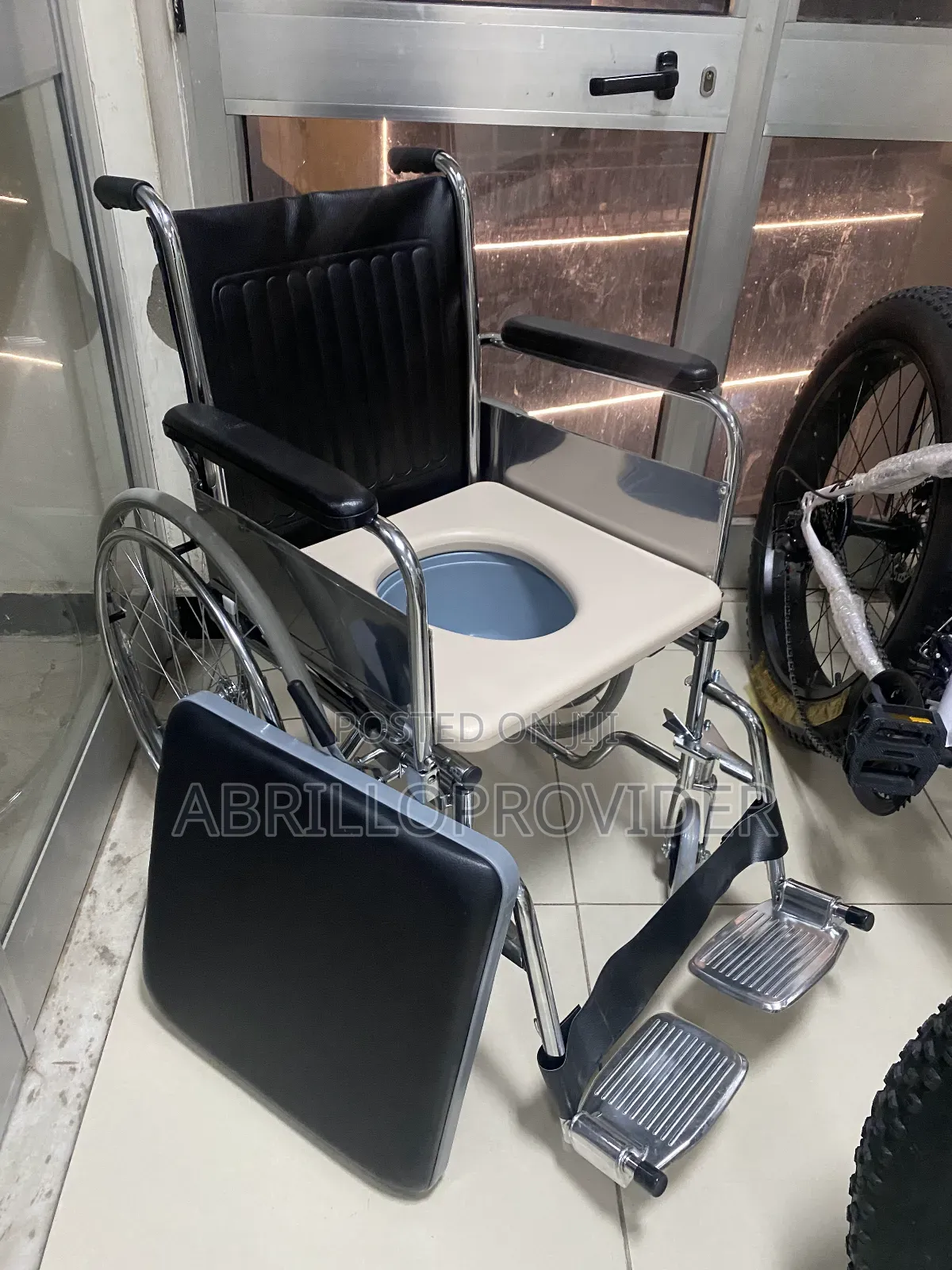 Toilet Wheelchair8wheelchair9wheelchair7wheelchair4wheelchai