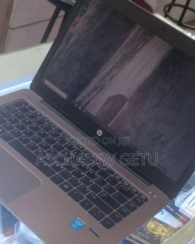 New Laptop HP EliteBook Folio 1040 G2 8GB Intel Core I7 SSD 256GB