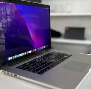 New Laptop Apple MacBook Pro 2015 16GB Intel Core I5 SSD 256GB