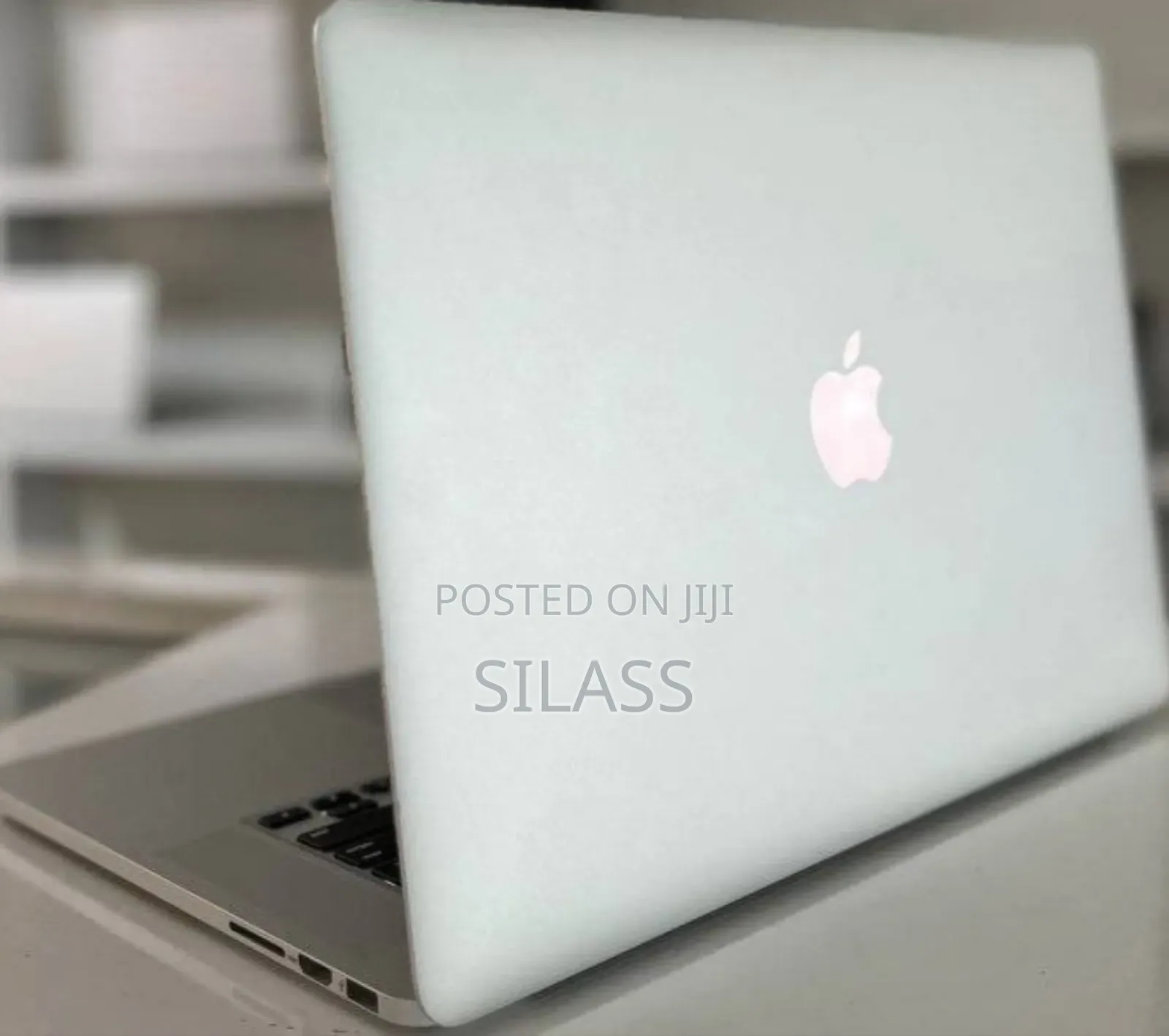 New Laptop Apple MacBook Pro 2015 16GB Intel Core I5 SSD 256GB