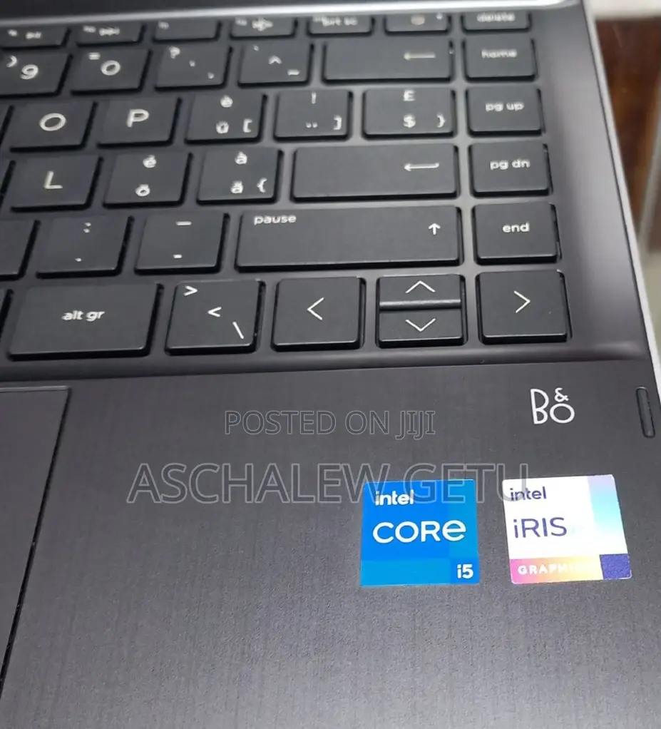 New Laptop HP Pavilion 15 8GB Intel Core I5 SSD 256GB