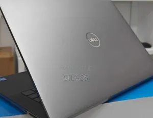 Photo - New Laptop Dell XPS 15 16GB Intel Core I7 SSD 1T
