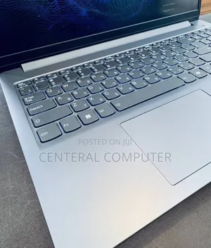 New Laptop Lenovo LOQ 15IRH8 16GB Intel Core i7 SSD 512GB