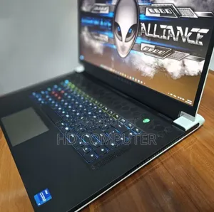 New Laptop Alienware M17x R2 16GB Intel Core I7 SSD 1T