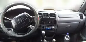 Toyota Hilux 1999 Green