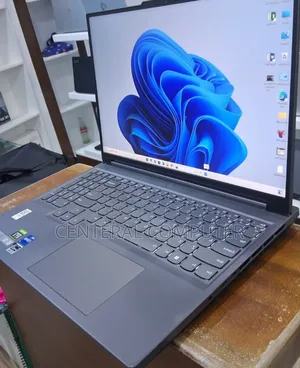 New Laptop Lenovo Legion Y540 16GB Intel Core I7 SSD 1T